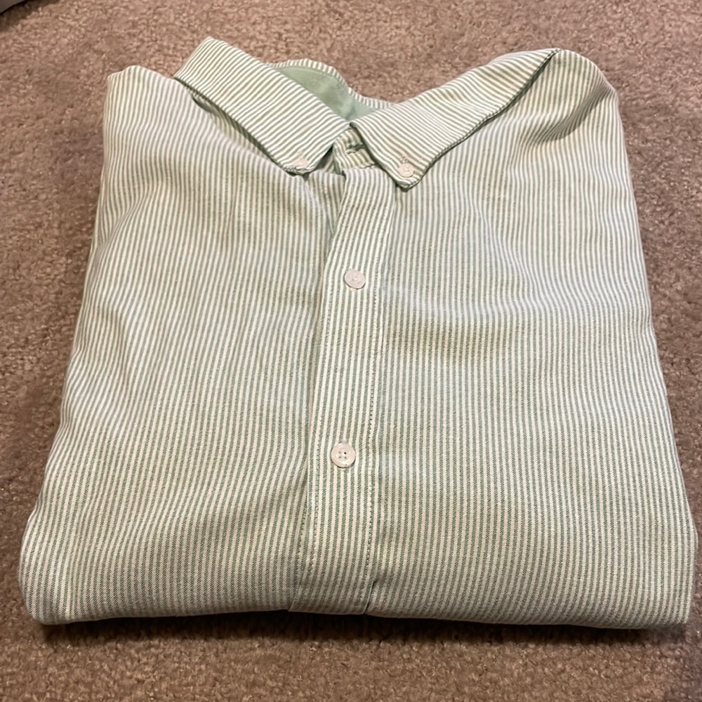 5XLT light green and white striped short sleeved button up